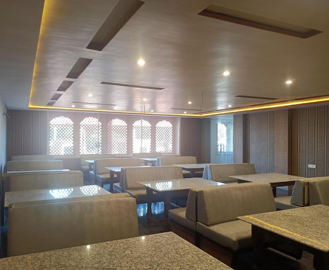 Hotel Rajwada palace Orchha Zewnętrze zdjęcie