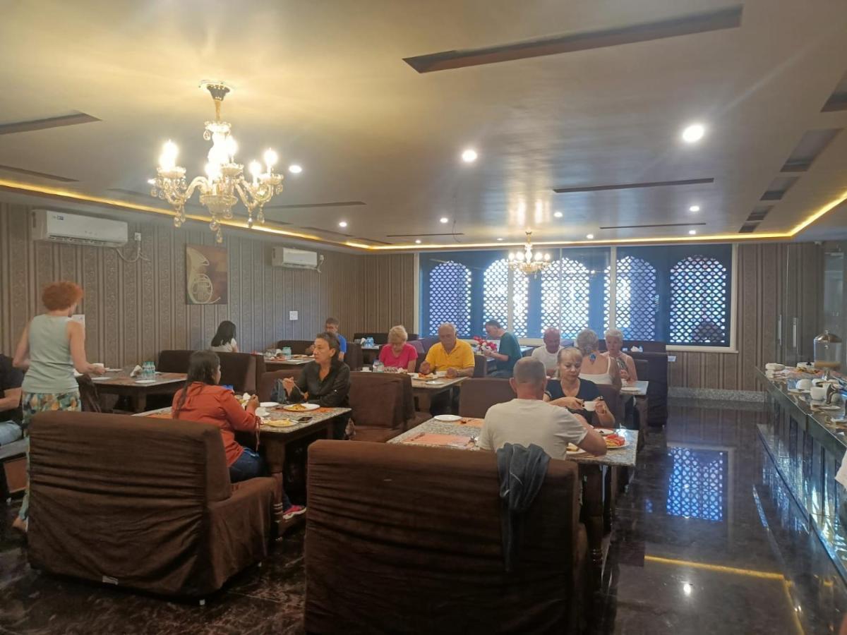 Hotel Rajwada palace Orchha Zewnętrze zdjęcie