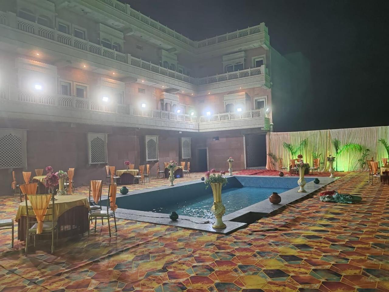 Hotel Rajwada palace Orchha Zewnętrze zdjęcie
